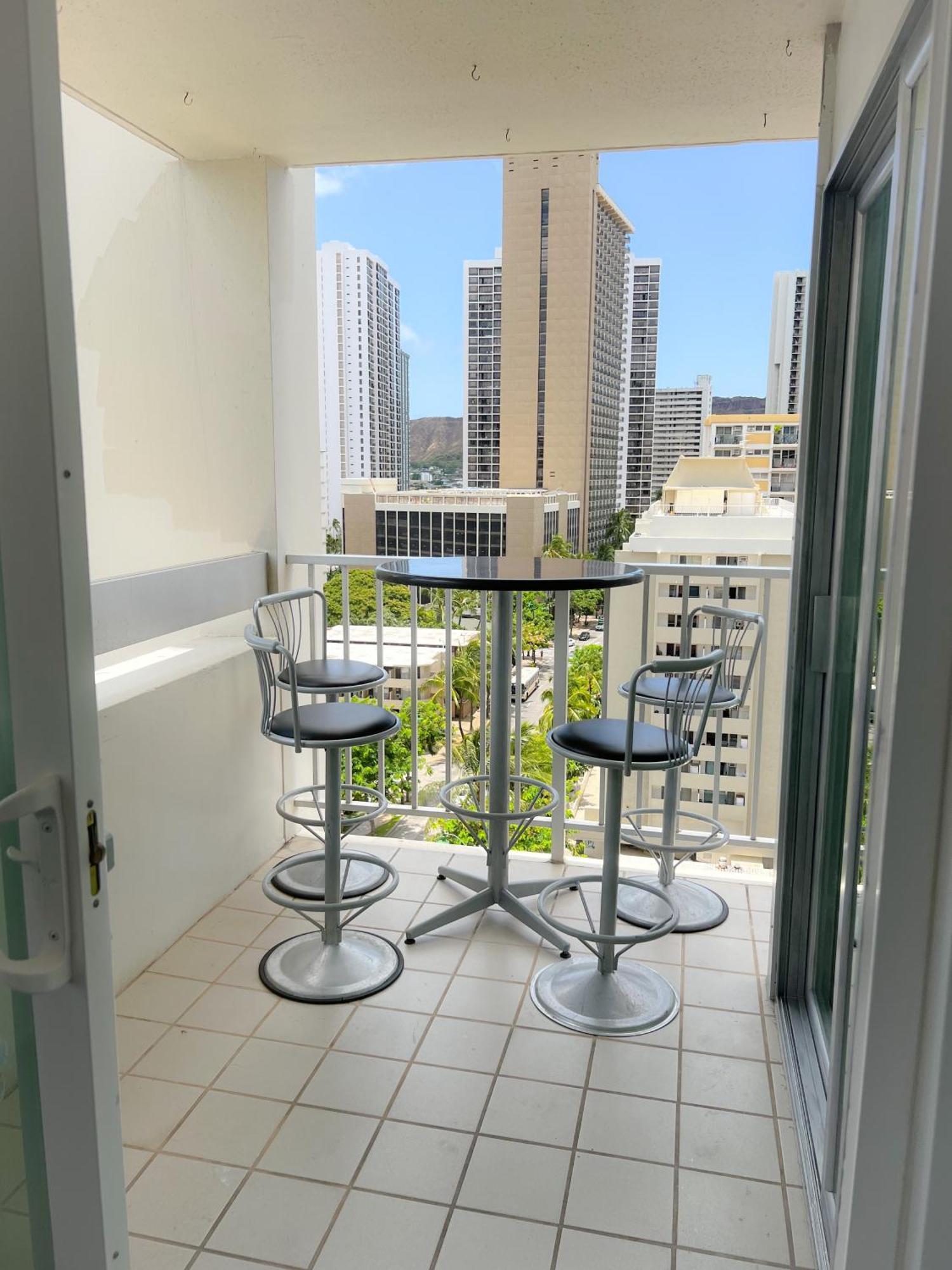 Picturesque Pacific Monarch Apartment Honolulu